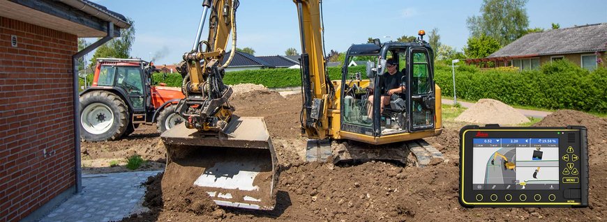 Leica Geosystems introduces 3D machine control solution for compact excavators and backhoes with swing boom